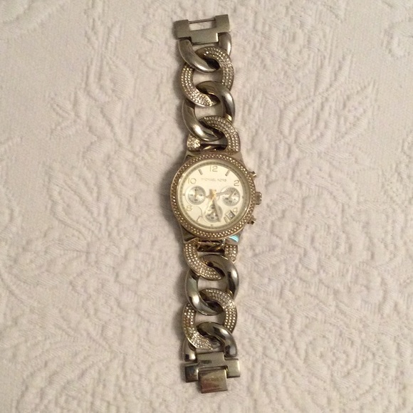 Michael Kors Gold-tone Rhinestone Bracelet Watch - Picture 2 of 7